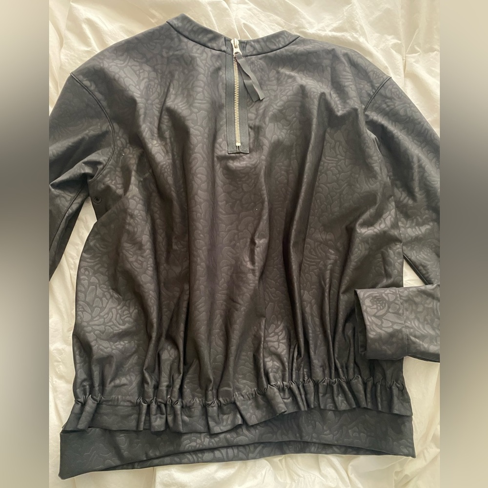 Lululemon Jacket - Picture 3 of 6